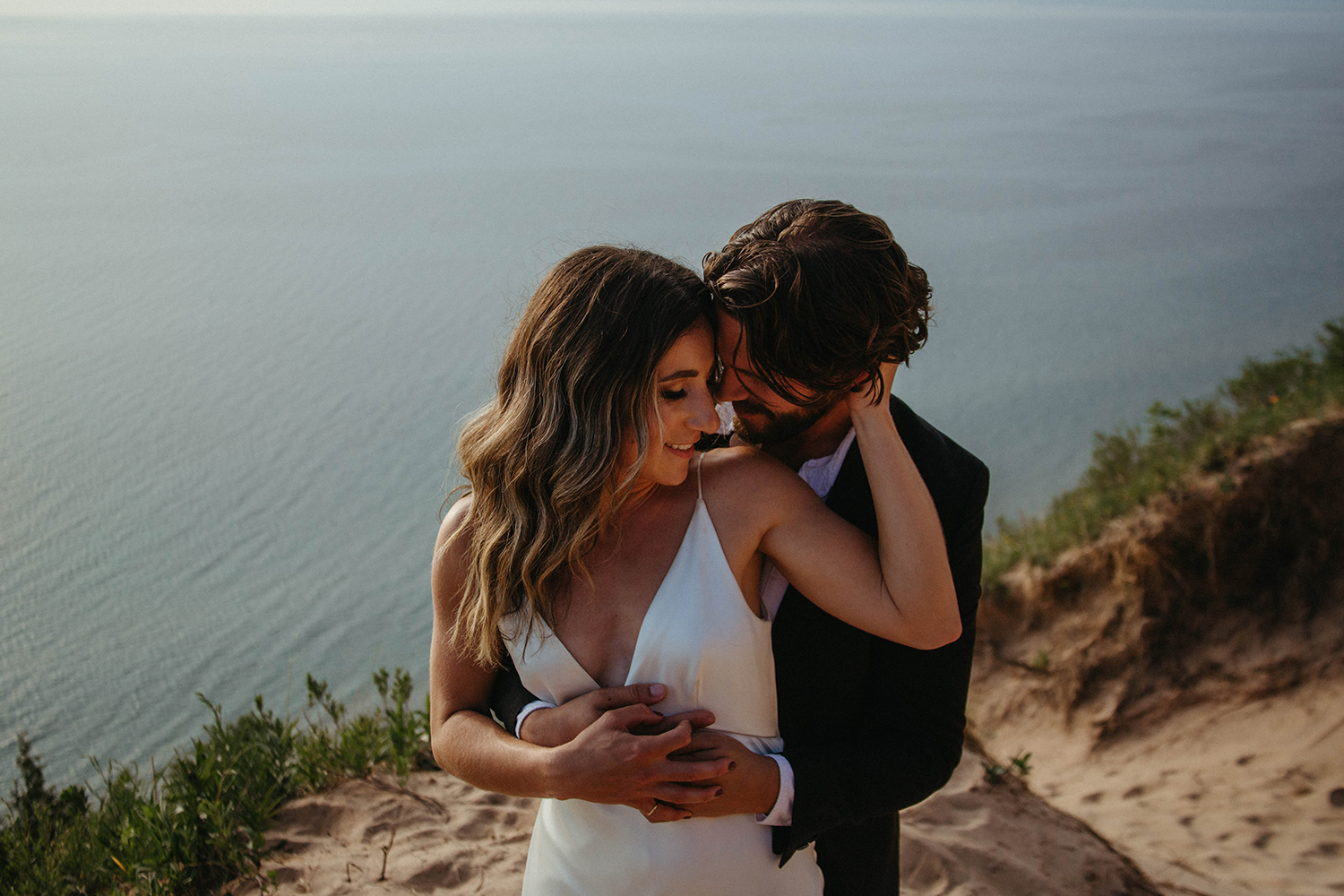 sleeping-bear-dunes-northern-michigan-style-elopement-michigan-wedding-photographer-alisciamariephotography-5880